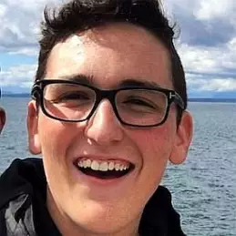 09sharkboy net worth