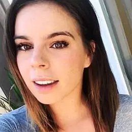 Julia Abner net worth