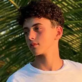 Hayden Abramson net worth