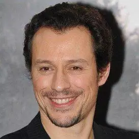 Stefano Accorsi net worth