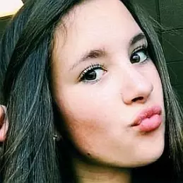 Olivia Adams net worth