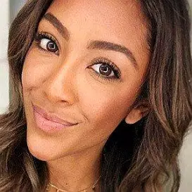 Tayshia Adams net worth