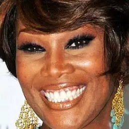 Yolanda Adams net worth