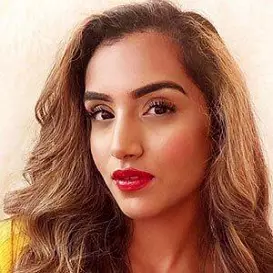 Gehna Advani net worth