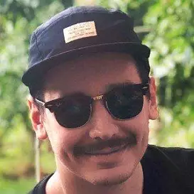 Akos Tattoo net worth