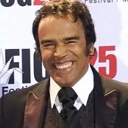 Damian Alcazar net worth