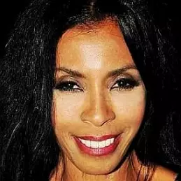 Khandi Alexander net worth