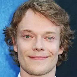 Alfie Allen net worth
