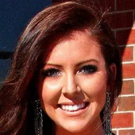 Holly Allen net worth