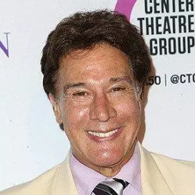 Fernando Allende net worth