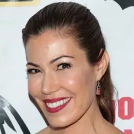 Iris Almario net worth