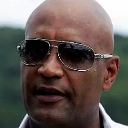 Sandy Alomar net worth