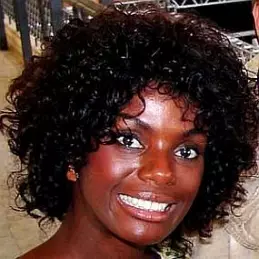 Adriana Alves net worth