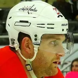 Karl Alzner net worth