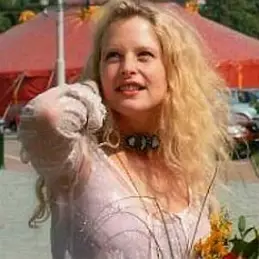 Diana Amft net worth