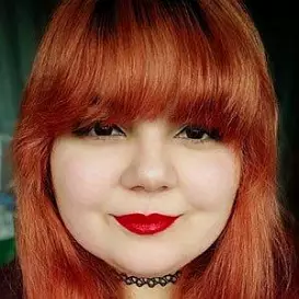 Aoki Scarlet net worth