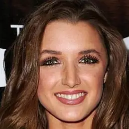 Alyssa Arce net worth