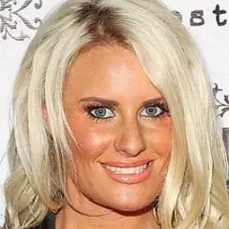 Danielle Armstrong net worth