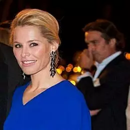 Soraya Arnelas net worth