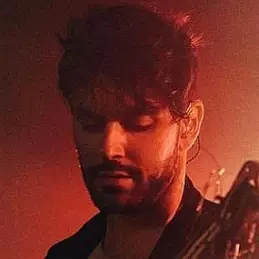 Robbie Arnett net worth