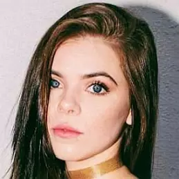 Griffin Arnlund net worth