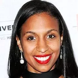 Chloe Arnold net worth