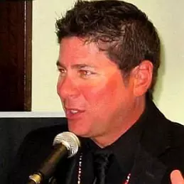 Raymond Arrieta net worth