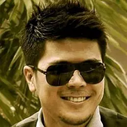 Awal Ashaari net worth