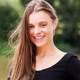 Olivia Ashton net worth