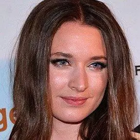 Josefin Asplund net worth