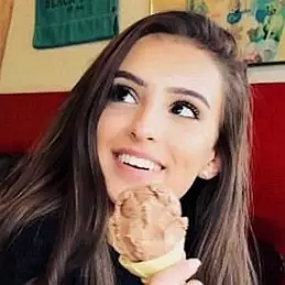 Layla Atiles net worth