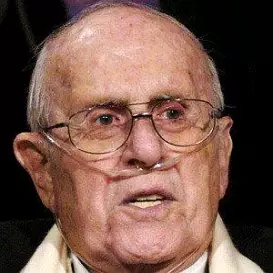 Red Auerbach net worth