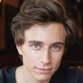 Axel Auriant net worth