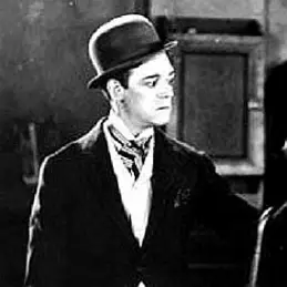 Albert Austin net worth