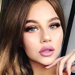 Felicia Aveklew net worth