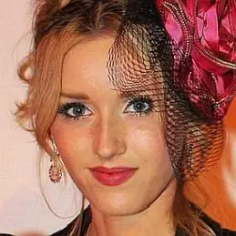 Sloane Avery net worth