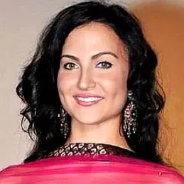 Elli Avram net worth