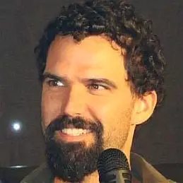 Benjamin Ayres net worth