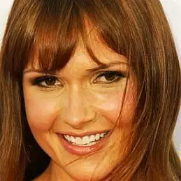 Valerie Azlynn net worth