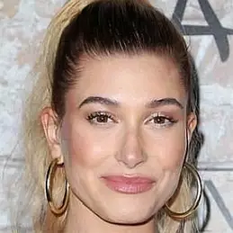 Hailey Baldwin net worth
