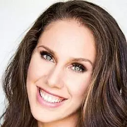 Cassandra Bankson net worth