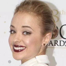 Raechelle Banno net worth