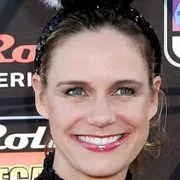 Andrea Barber net worth