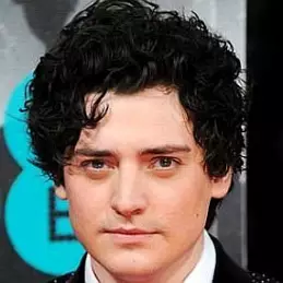 Aneurin Barnard net worth