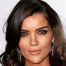 Natasha Barnard net worth