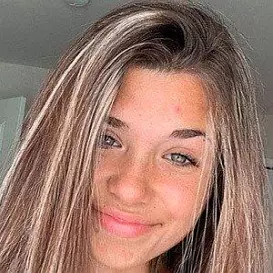 Nessa Barrett net worth