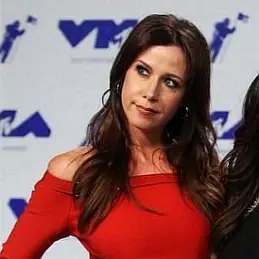 Jennifer Bartels net worth