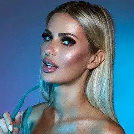Leanna Bartlett net worth
