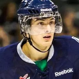 Mathew Barzal net worth