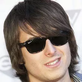 Bobby Bazini net worth